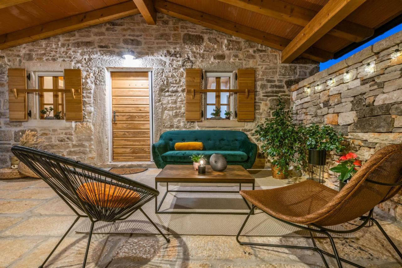 Honey House Villa Roial Buitenkant foto
