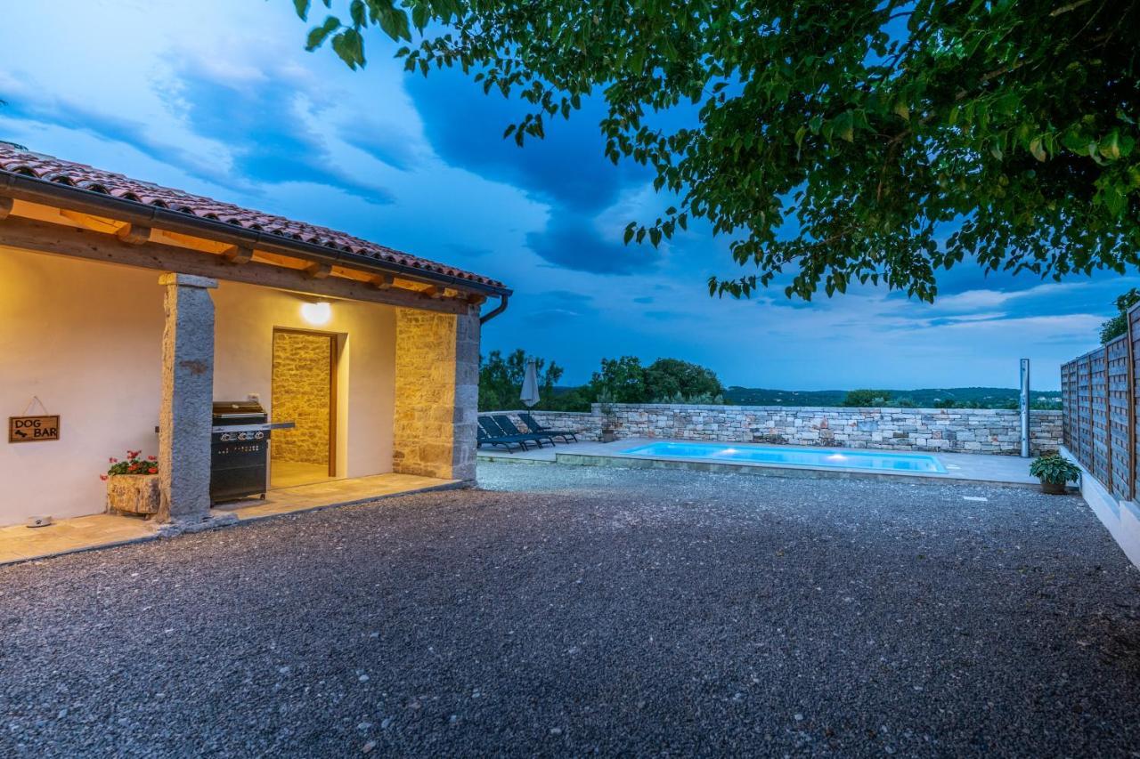 Honey House Villa Roial Buitenkant foto