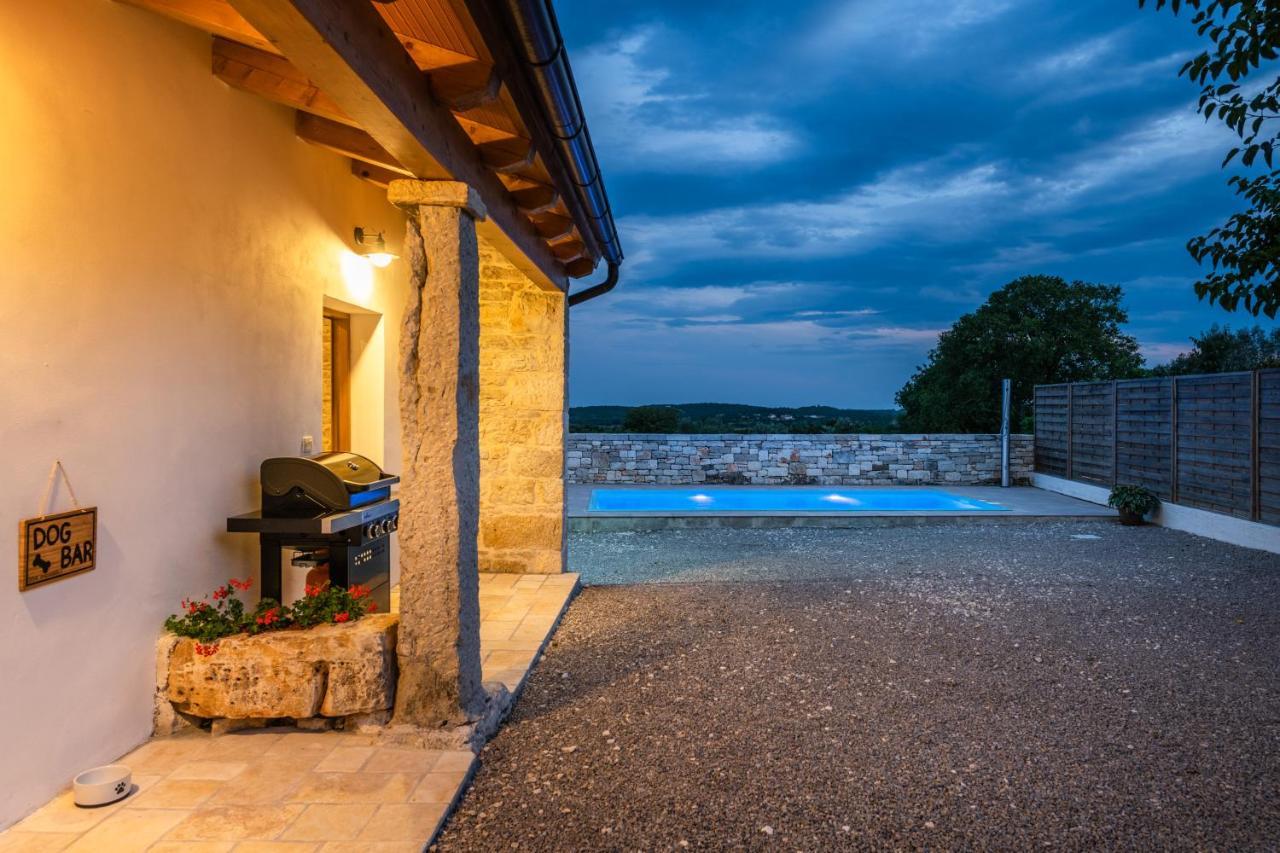 Honey House Villa Roial Buitenkant foto
