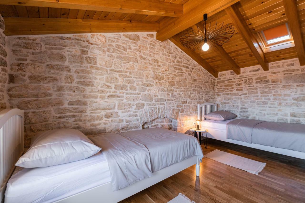 Honey House Villa Roial Buitenkant foto