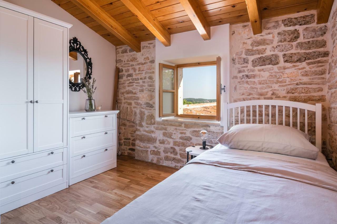 Honey House Villa Roial Buitenkant foto